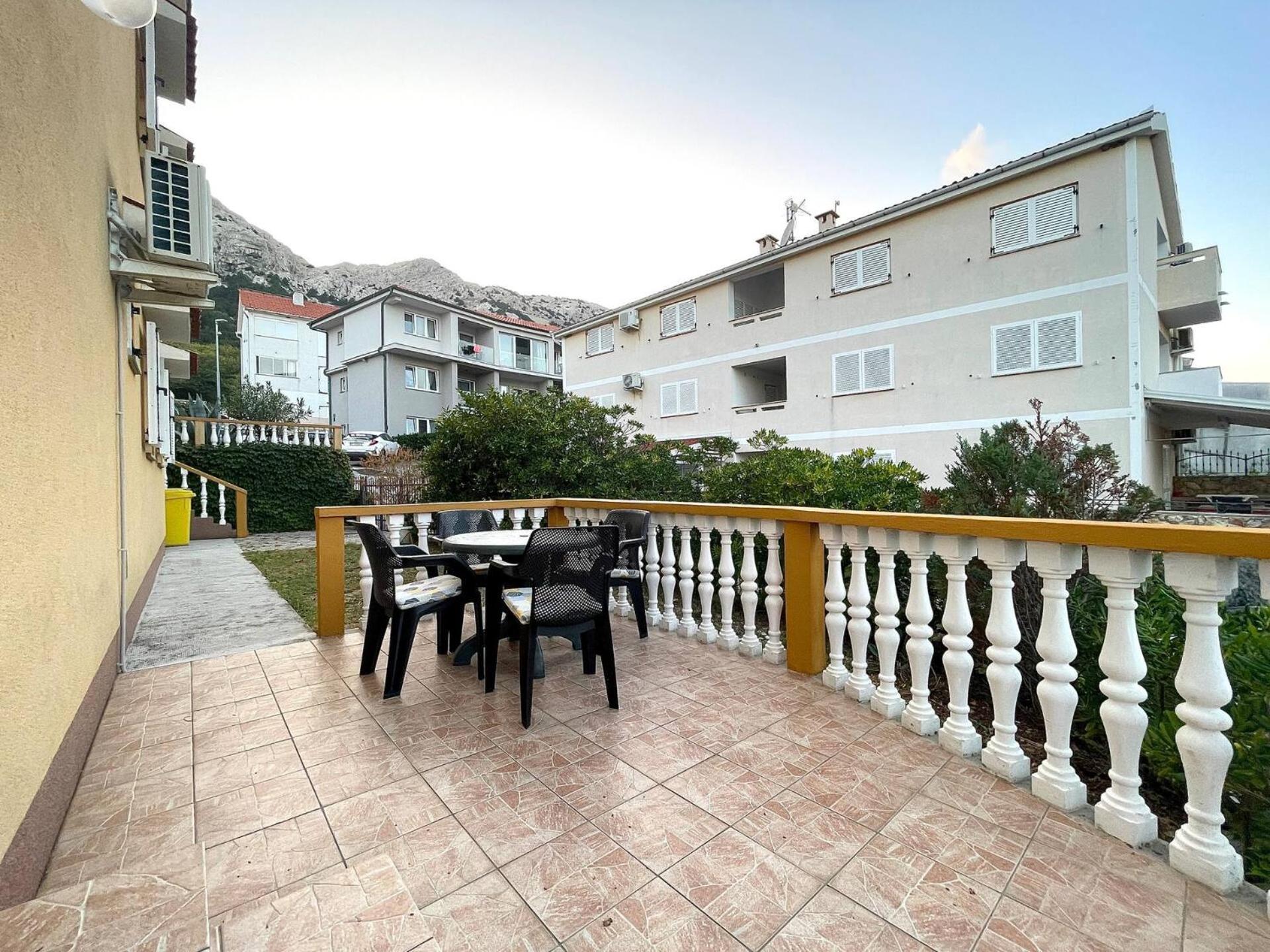 Apartments Capic Z Baška Extérieur photo